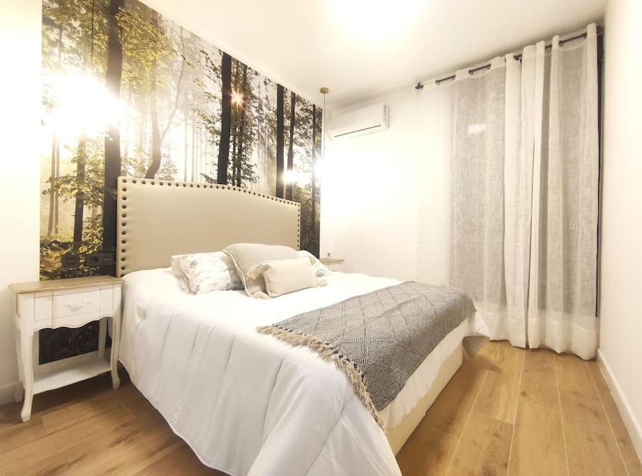 Oasis Suites Fernando IV Севілья Екстер'єр фото